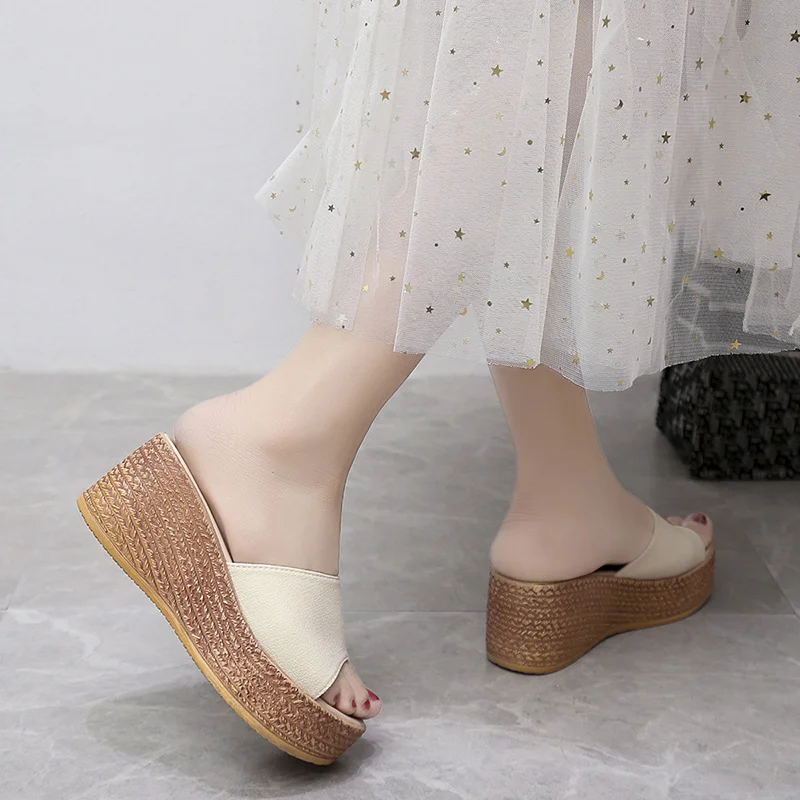 Breakj Breakj And Slippers Women Simple Solid Color 7Cm Word Cool Drag Out Of The Street Fashion Large-Size Slippers To Increase The High Loose Cake Slippers