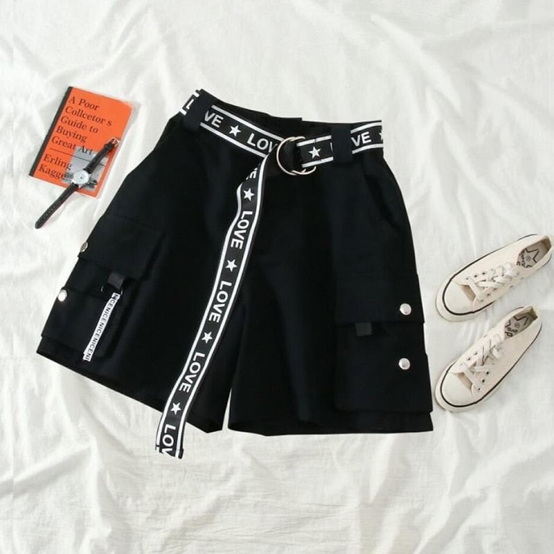 Fashion Summer 2021 Two Piece Set Ribbon Shorts With T Shirt Streetwear Loose Shorts And T Shirt With Belt