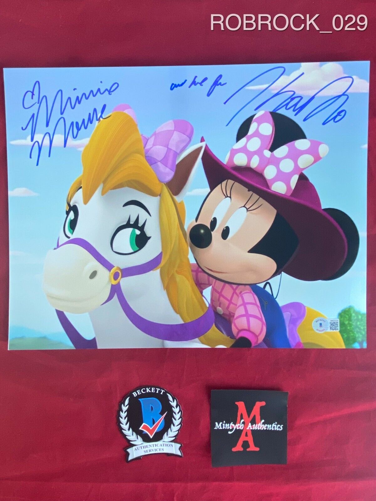 KAITLYN ROBROCK SIGNED 11x14 Photo Poster painting! MICKEY MOUSE FUNHOUSE! MINNIE! BECKETT COA