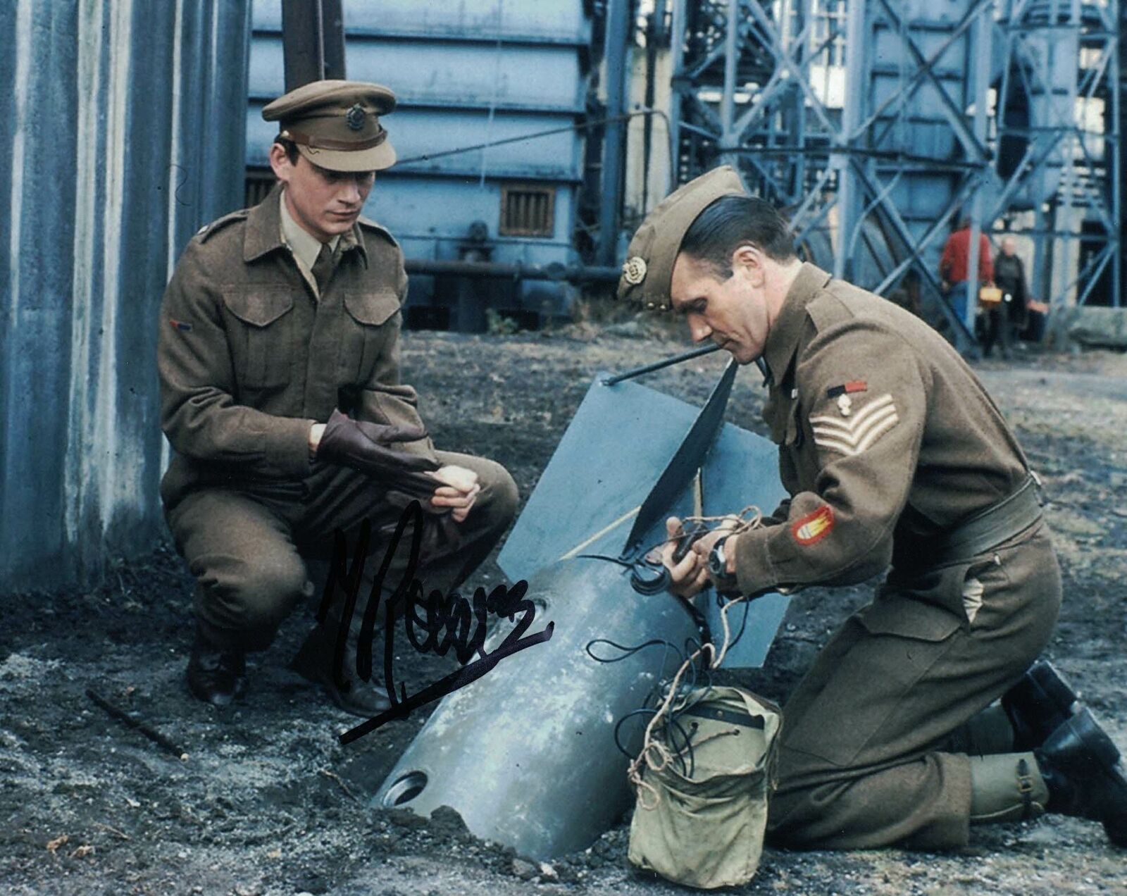 MAURICE ROEVES - Sgt James in Danger UXB - hand signed 10 x 8 Photo Poster painting