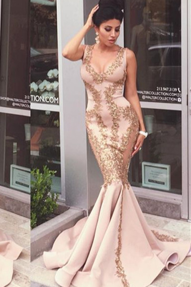 Dresseswow V-Neck Sleeveless Mermaid Evening Dress With Gold Appliques