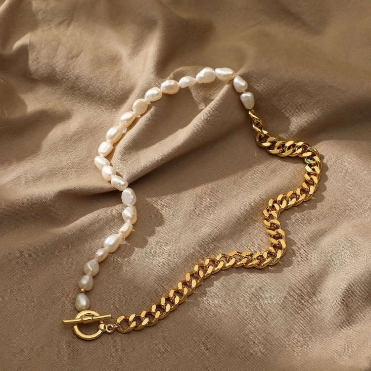 Geometric Shape Retro Fashion Pearl Pendant