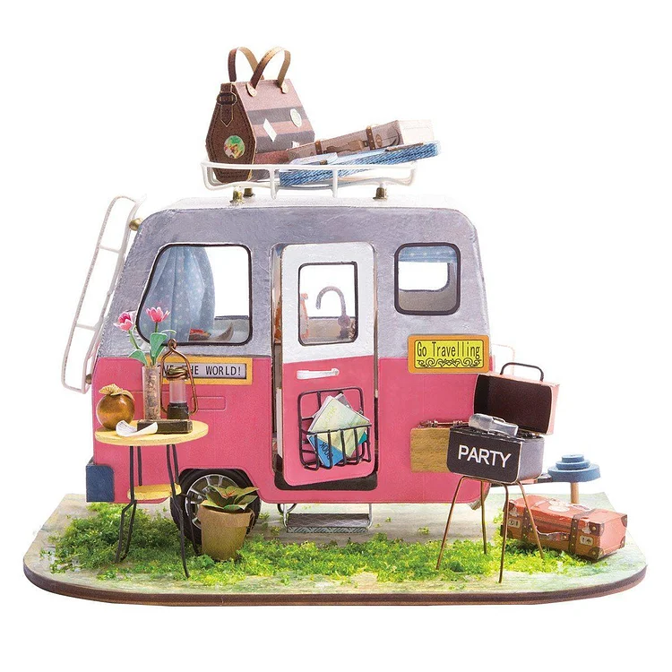 Jane's Miniature Caravan | Anavrin