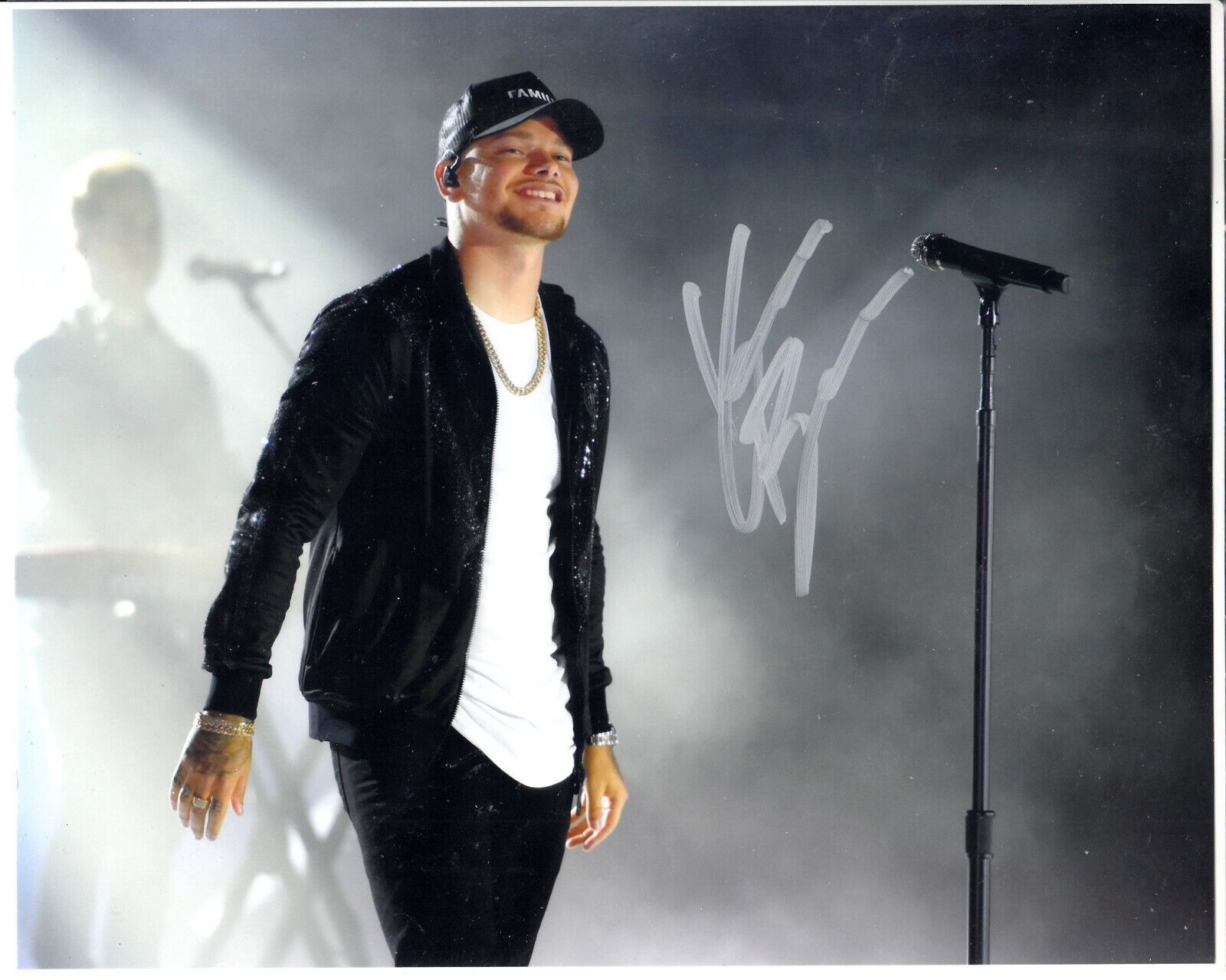 Kane Brown Country Superstar Singer Songwriter Signed Autograph 8