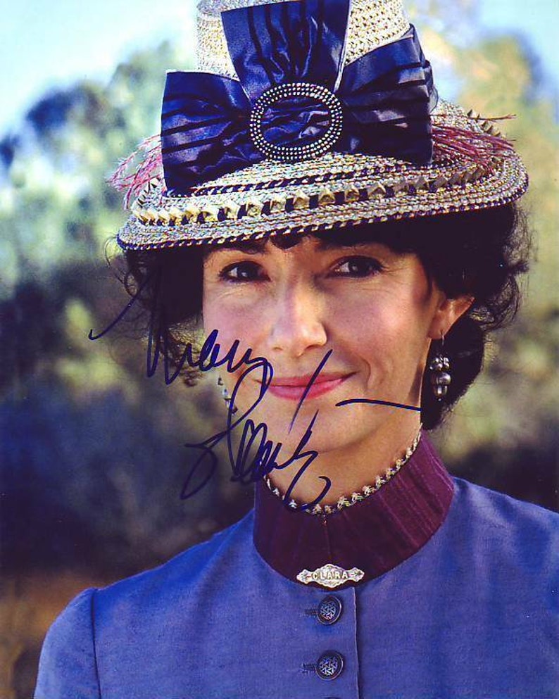 Mary steenburgen signed autographed back to the future clara clayton Photo Poster painting