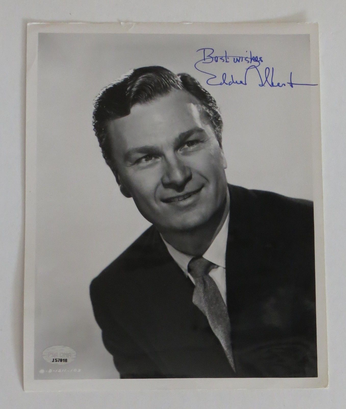 Eddie Albert Signed Authentic Autographed 8x10 Photo Poster painting (PSA/DNA) #J57818