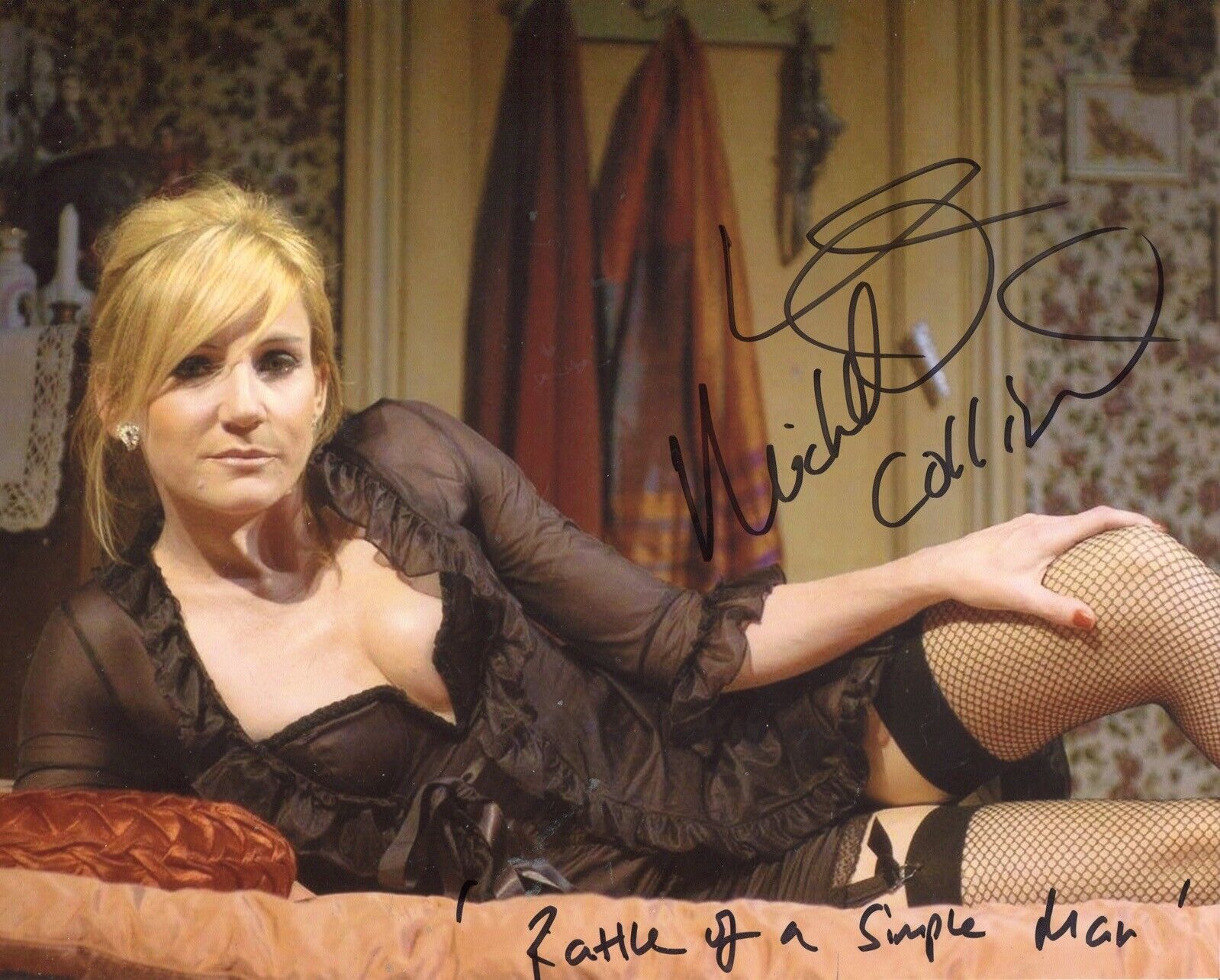 Actress MICHELLE COLLINS signed RATTLE OF A SIMPLE MAN 8x10 Photo Poster painting - UACC DEALER