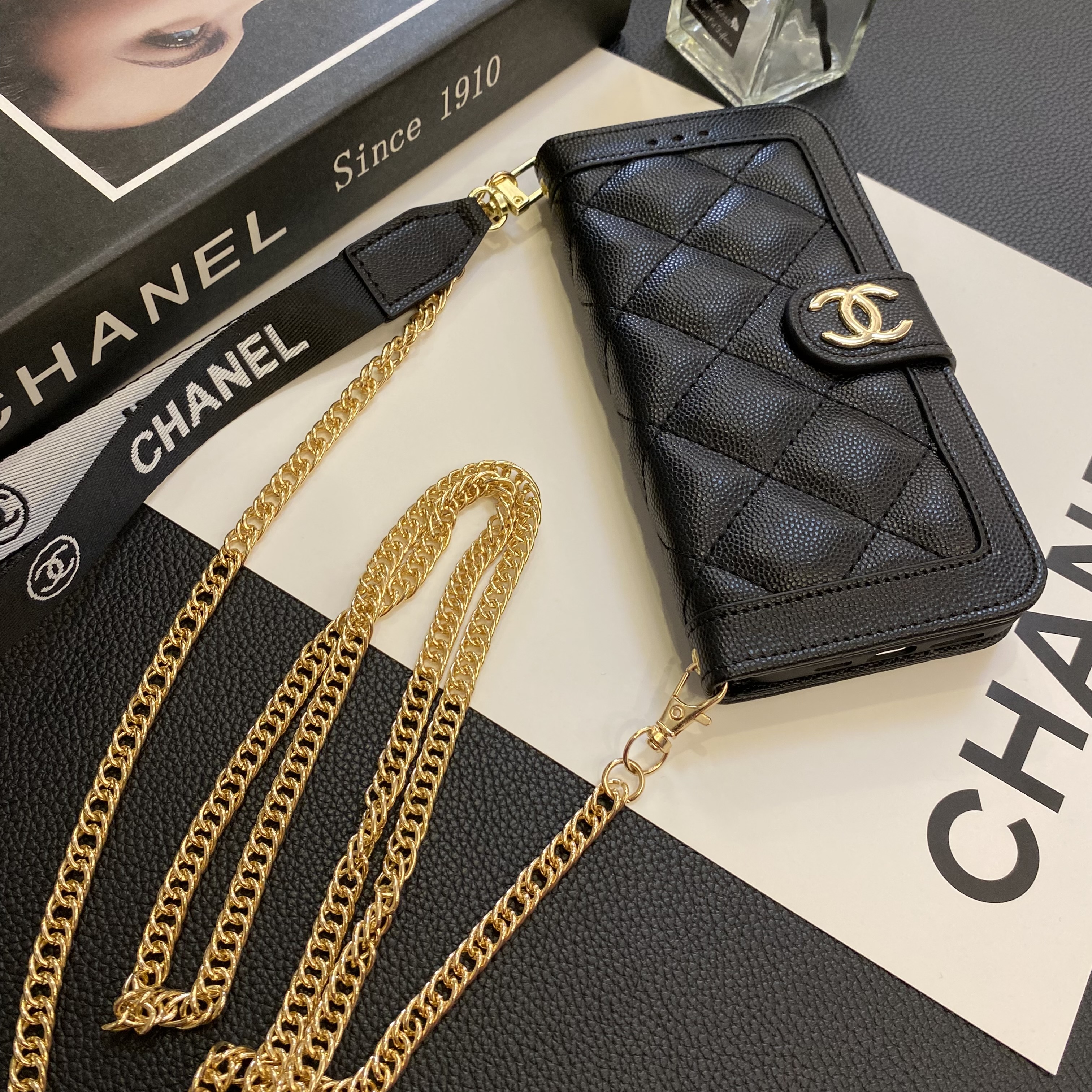 Chanel Genuine Leather Wallet Leather Crossbody Bag Apple iPhone Case