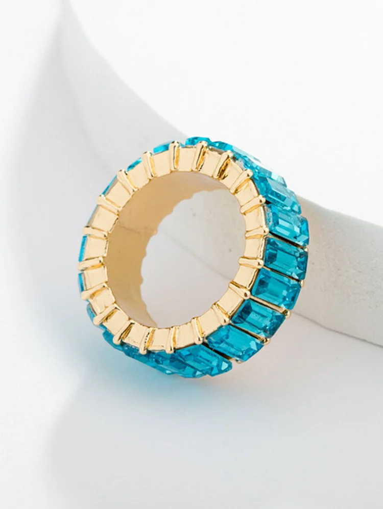 Fashionable Multicolor Rhinestone Alloy Band Ring