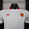 Joyfball 2025/2026 Player Version Manchester United Casual Style White Football Shirt  1:1 Thai Quality（The player version jersey is a bit tight, please pay attention to the size selection）