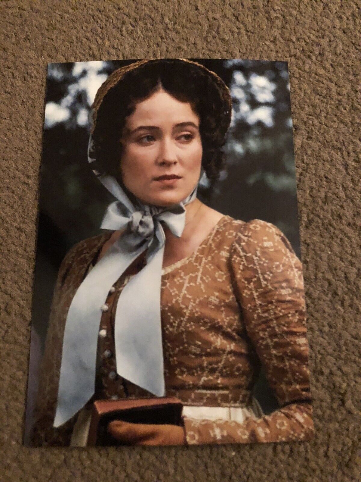 JENNIFER EHLE (PRIDE & PREJUDICE) UNSIGNED Photo Poster painting- 6x4”