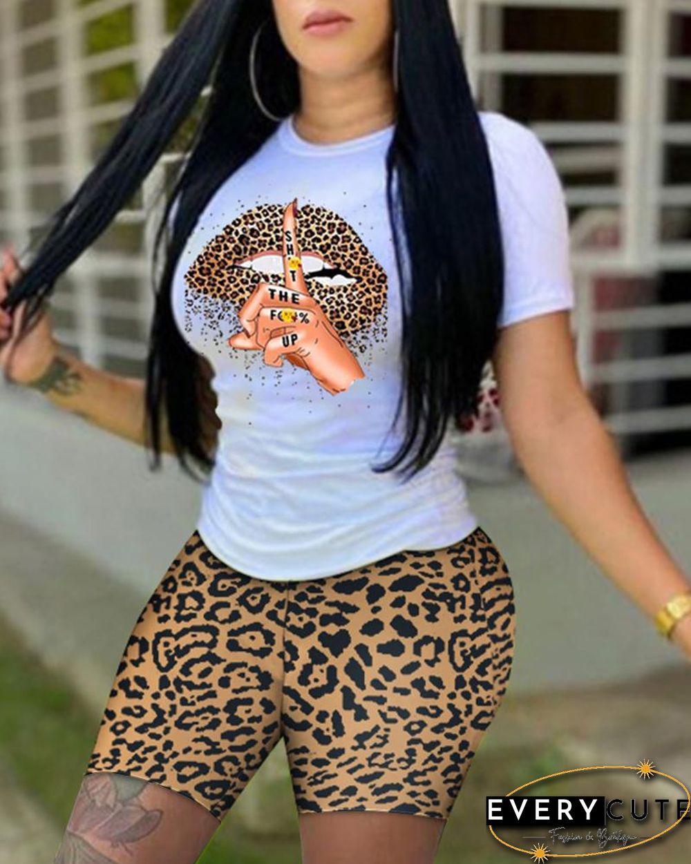 Slogan Lip Print Short Sleeve Top & Cheetah Print Shorts Set