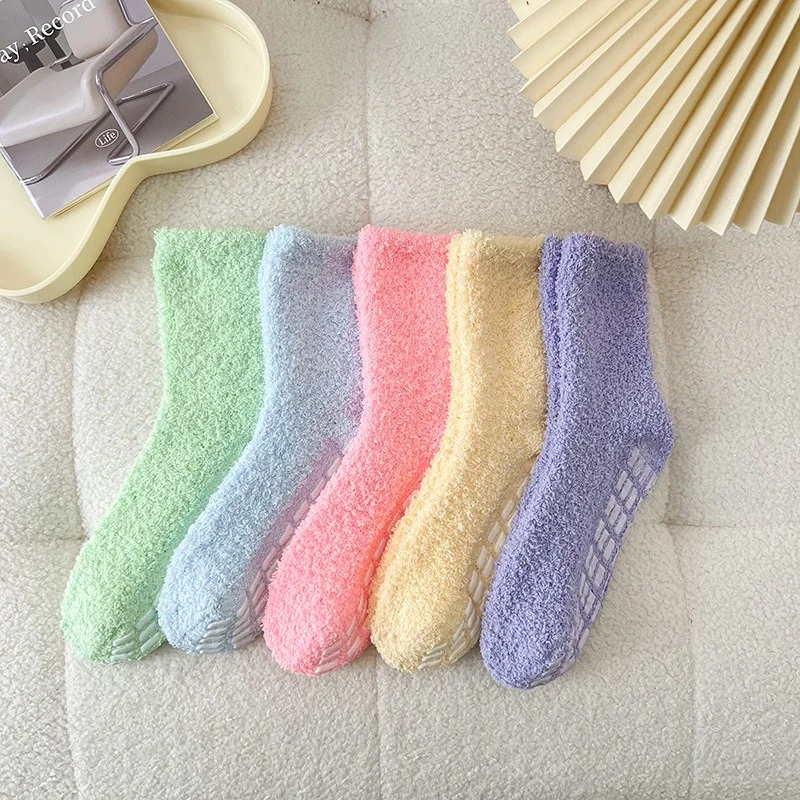 Unisex Winter Thickened Indoor Solid Color Anti-Slip Coral Velvet Fuzzy Socks  