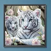 Wei&szlig;er Tiger - speziell geformtes Diamantgem&auml;lde - 30*30cm