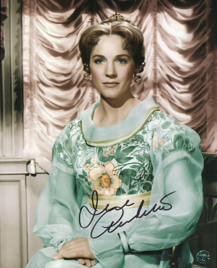 JULIE ANDREWS Autographed Original 8x10 Photo Poster painting LOA TTM