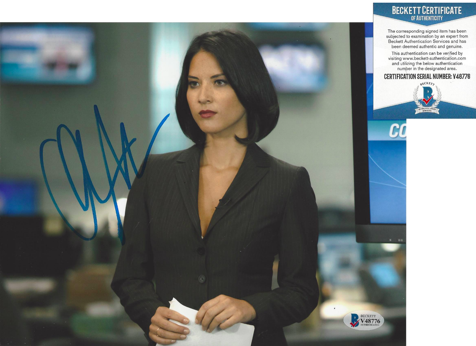 OLIVIA MUNN SEXY ACTRESS SIGNED THE NEWSROOM 8x10 Photo Poster painting C X-MEN BECKETT COA BAS