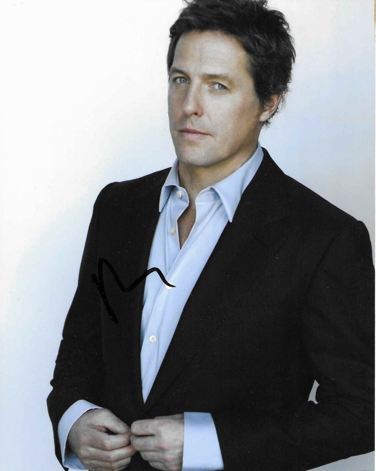 Hugh Grant autograph - signed Photo Poster painting - Four Weddings & a Funeral - Love Actually