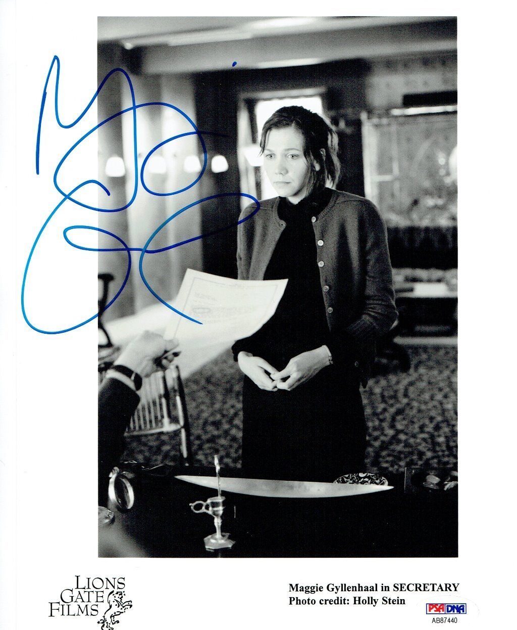 Maggie Gyllenhaal Signed Secretary Autographed 8x10 B/W Photo Poster painting PSA/DNA #AB87440