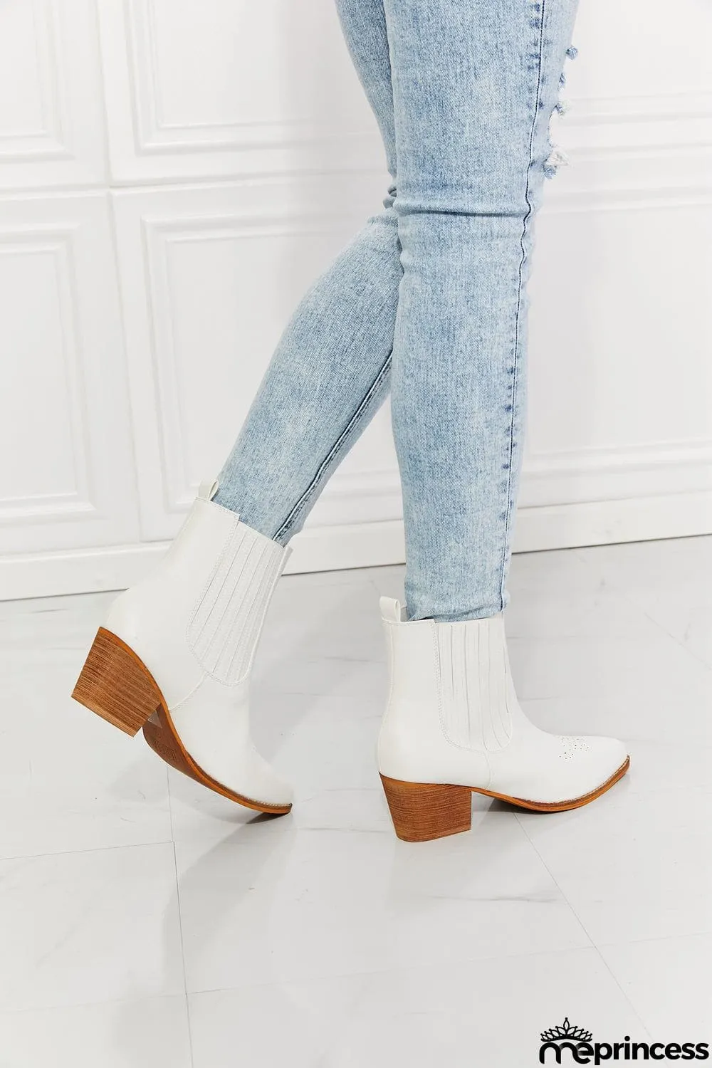 MMShoes Love the Journey Stacked Heel Chelsea Boot in White