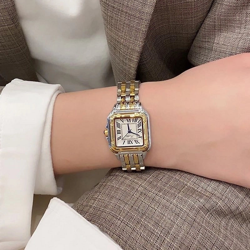 New Small Square Watch Straight Hair Fashion Elegant Retro Roman Women’s Watch Waterproof Quartz Watch A Generation Of Hair