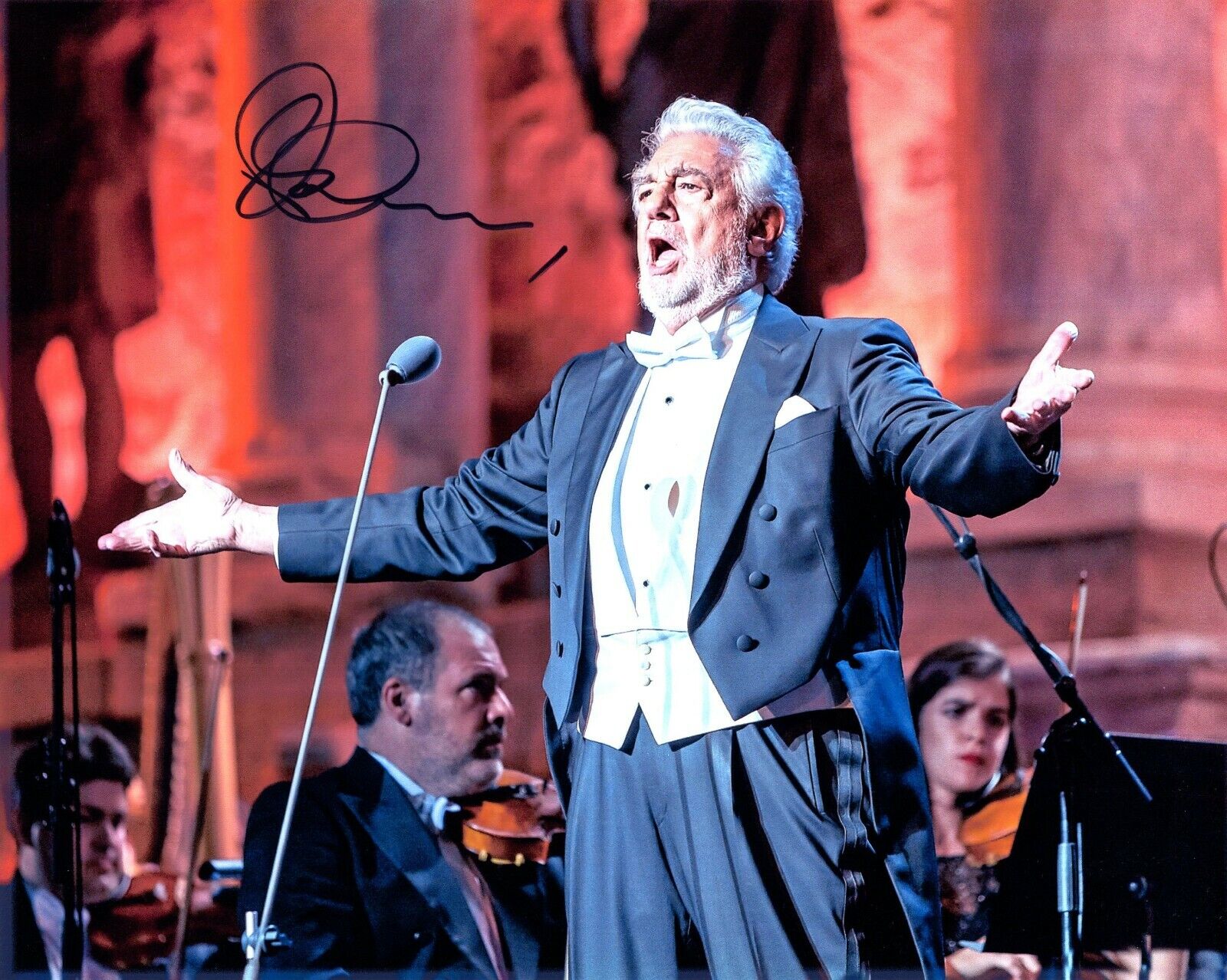 Signed Photo Poster painting of Placido Domingo 10x8