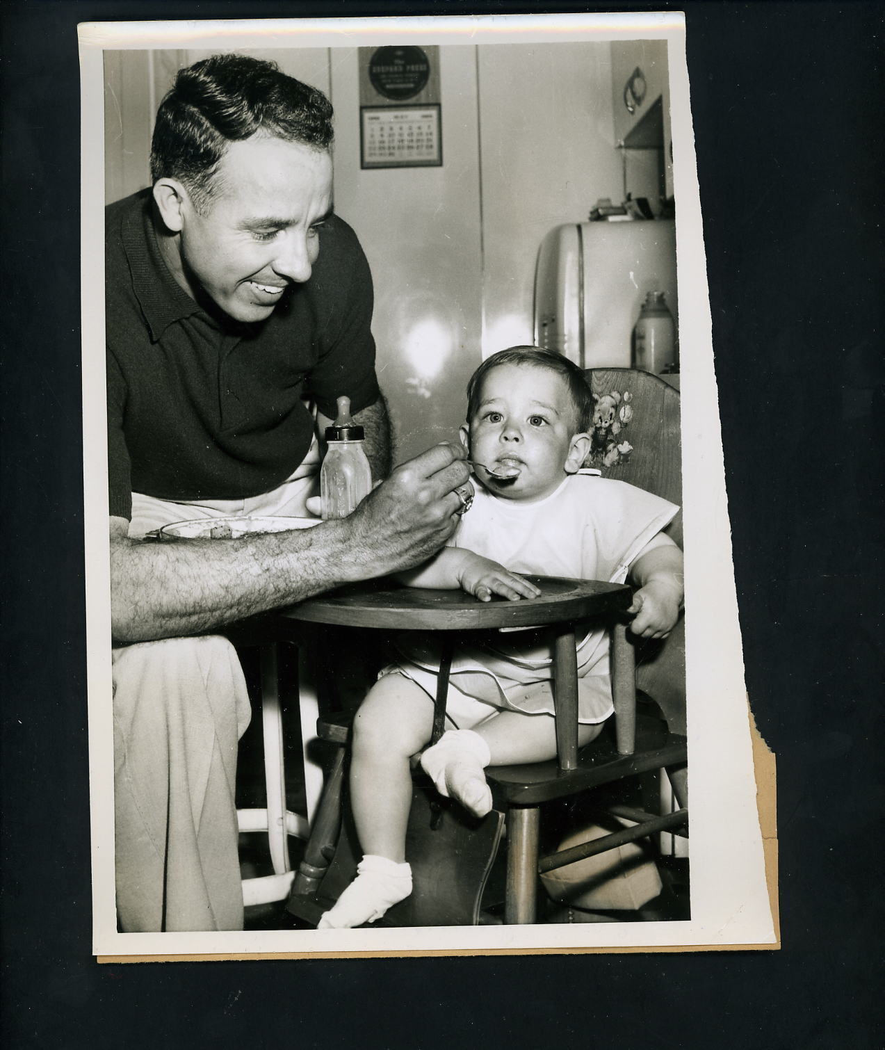 Jim Hearn with son Jeff 1955 Type 1 Press Photo Poster painting New York Giants