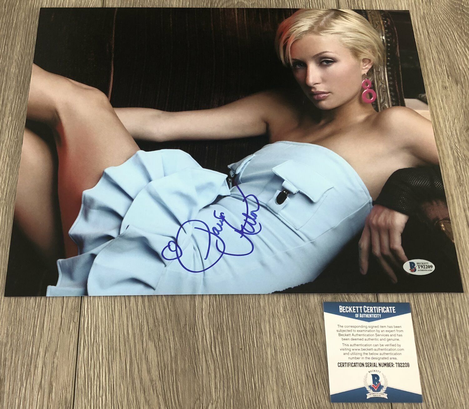 PARIS HILTON SIGNED AUTOGRAPH SEXY 11x14 Photo Poster painting A w/PROOF & BECKETT BAS COA