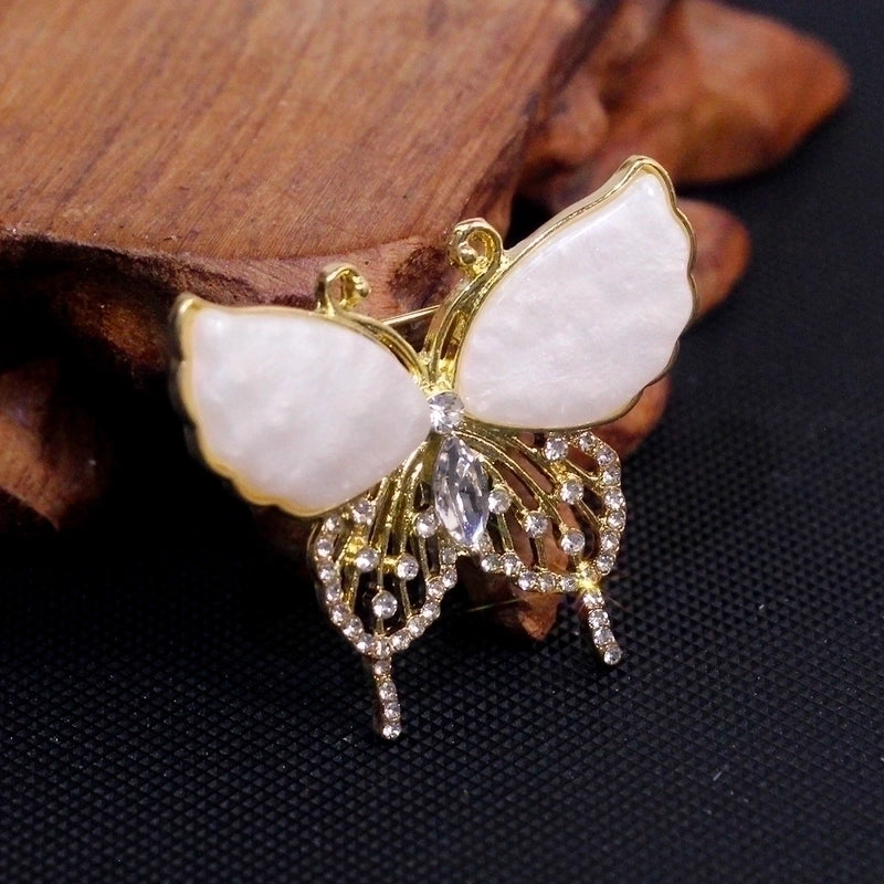 Elegant Glam Pin Geometric Alloy Plating Inlay Artificial Pearls Rhinestones Shell Women’s Brooches
