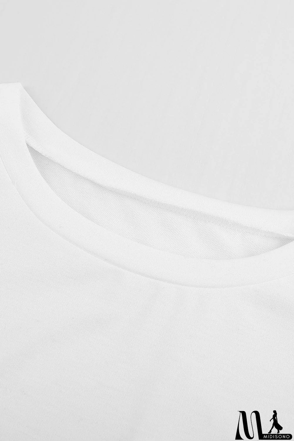 MidiSono - Pocketed Tee with Side Slits