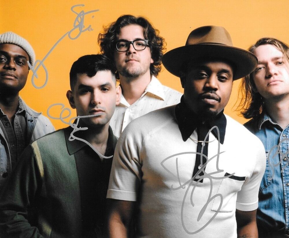 * DURAND JONES & THE INDICATIONS * signed 8x10 Photo Poster painting * IS IT ANY WONDER? * 3