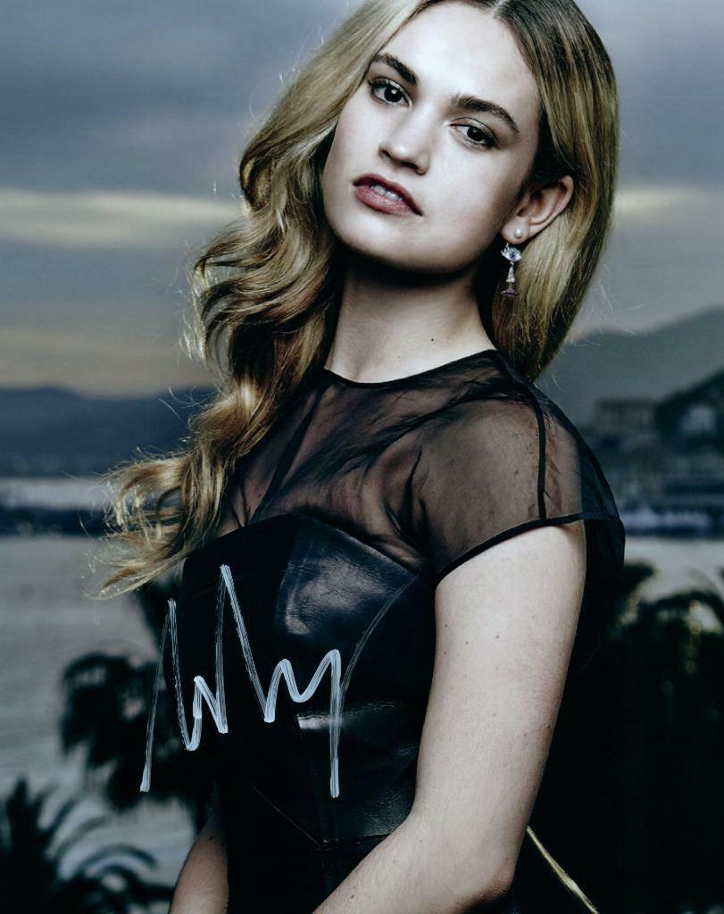 Lily James signed 8x10 Photo Poster painting Picture autographed with COA