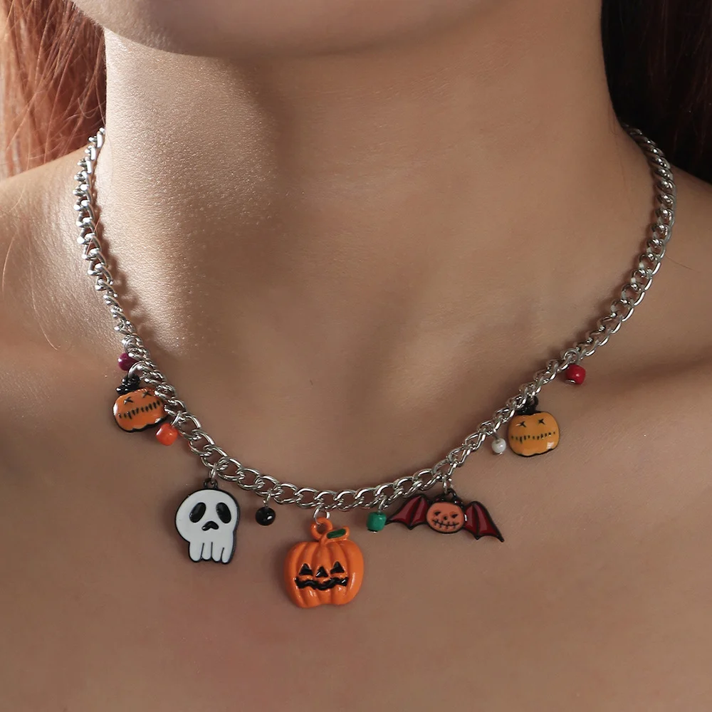Personality Creative Halloween Pumpkin Imp bat Necklace