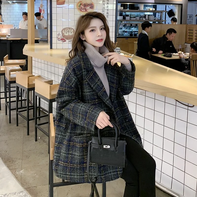 New Women Plaid Wool Blends Coat Winter  Autumn Fashion Elegant  Tweed Woolen Outerwear Female