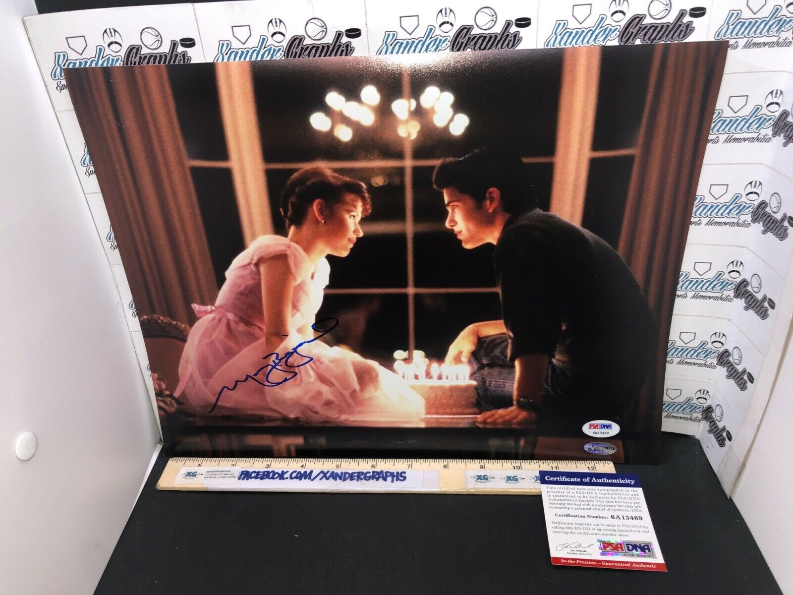 MOLLY RINGWALD 16 CANDLES SIGNED AUTOGRAPHED 11X14 Photo Poster painting-PSA DNA PSA/DNA COA