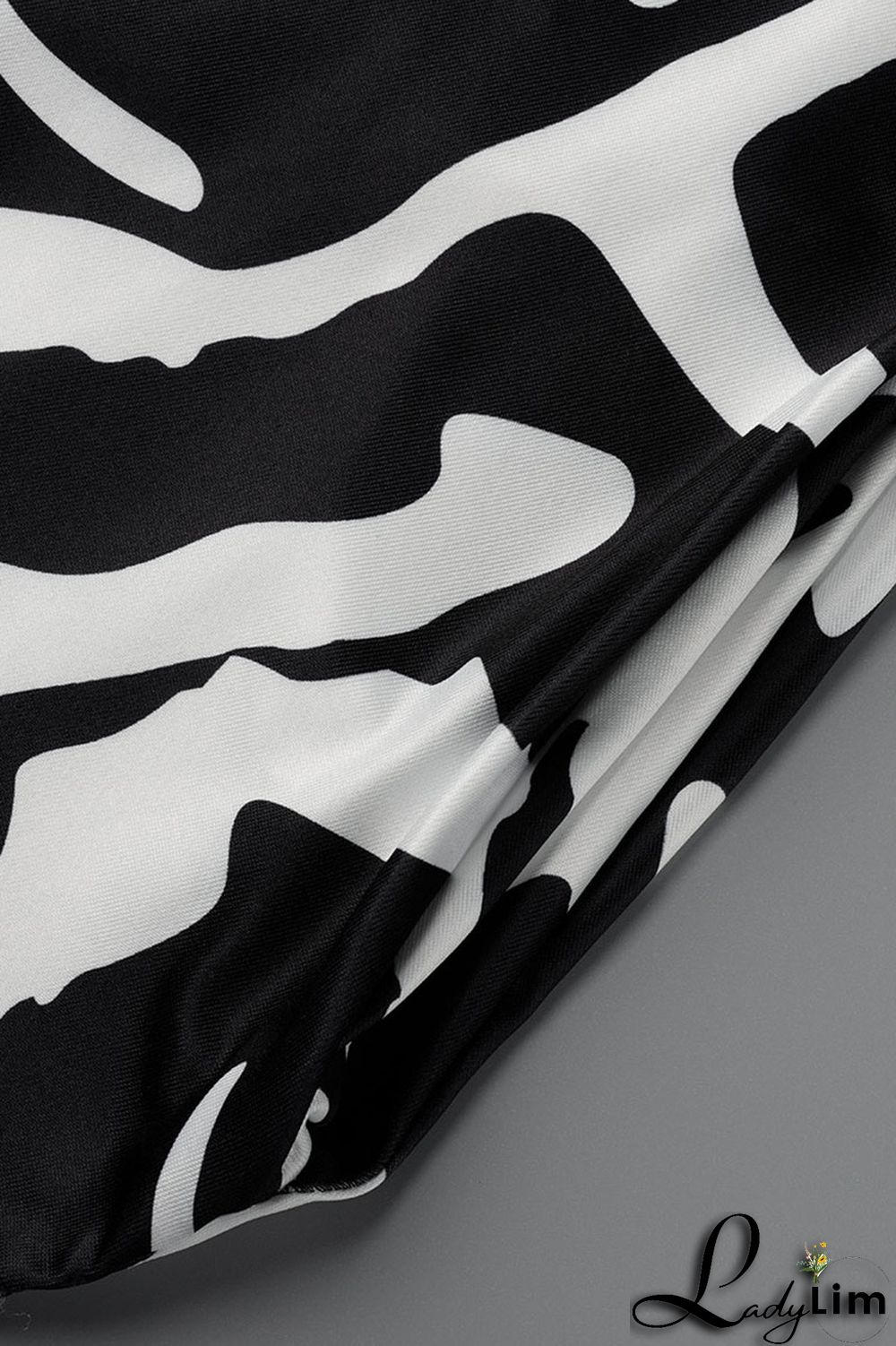 Black Fashion Casual Print Patchwork O Neck Long Dress Plus Size Dresses