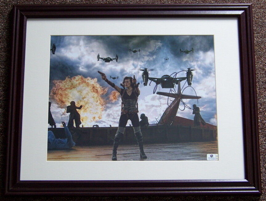 FLASH SALE! Milla Jovovich Signed Autographed 11x14 Photo Poster painting Global GA GV GAI COA!