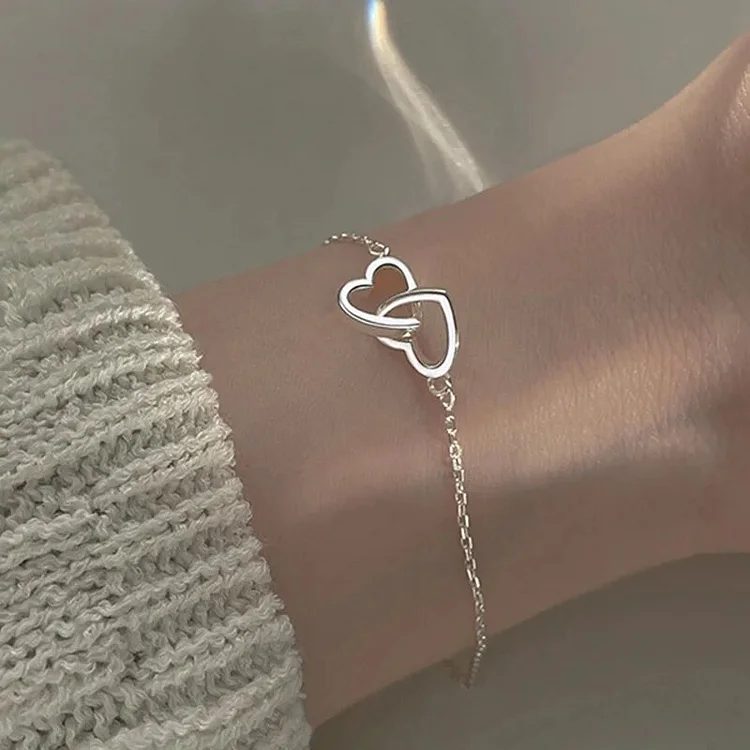 Fulaigao Metal Alloy Peach Heart Double Heart Bracelet Women's Interlocking Small Heart Bracelet bracelets for women