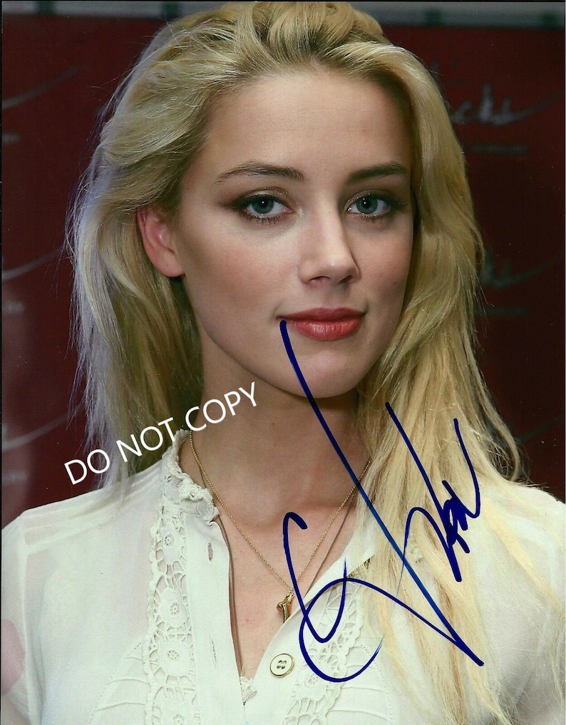 Amber Heard 8 x10 20x25 cm Autographed Hand Signed Photo Poster painting