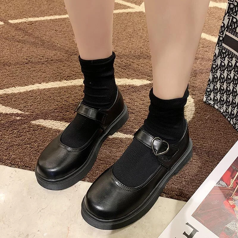 Lolita Shoes cute Heart Buckle Women Mary Janes Shoes Patent Leather Casual Shoes 2021New Platform Shoes Girls Black women shoes