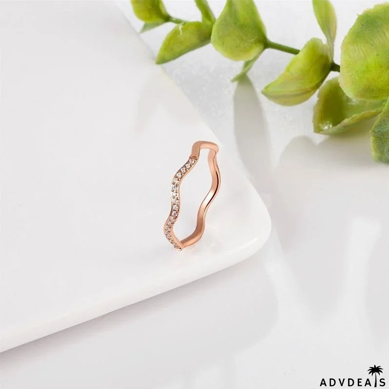 Personalized Irregular Curved Edge Rose Gold Ring