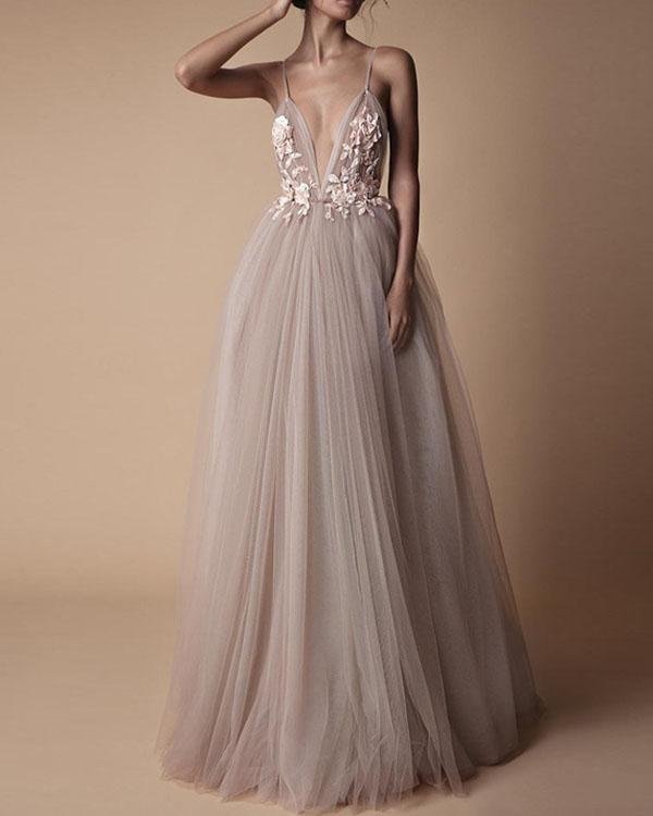 Elegant Spaghetti Strap Organza Flower Wedding Dress
