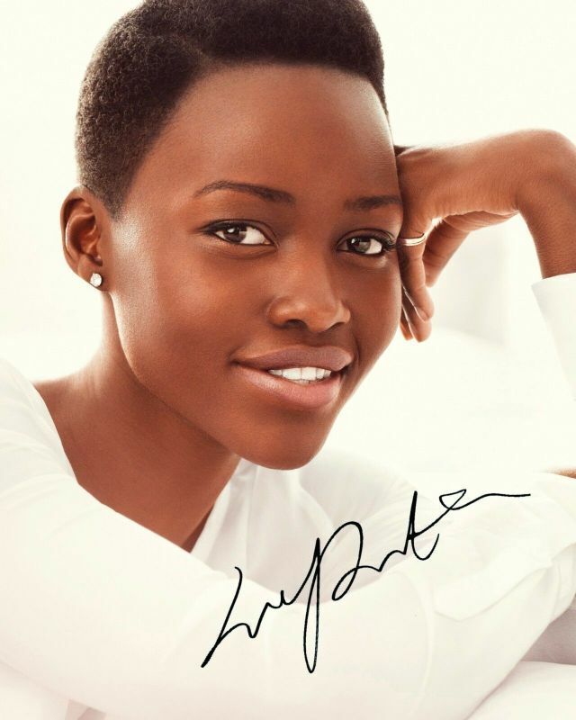 Lupita Nyong'o Autograph Signed Photo Poster painting Print