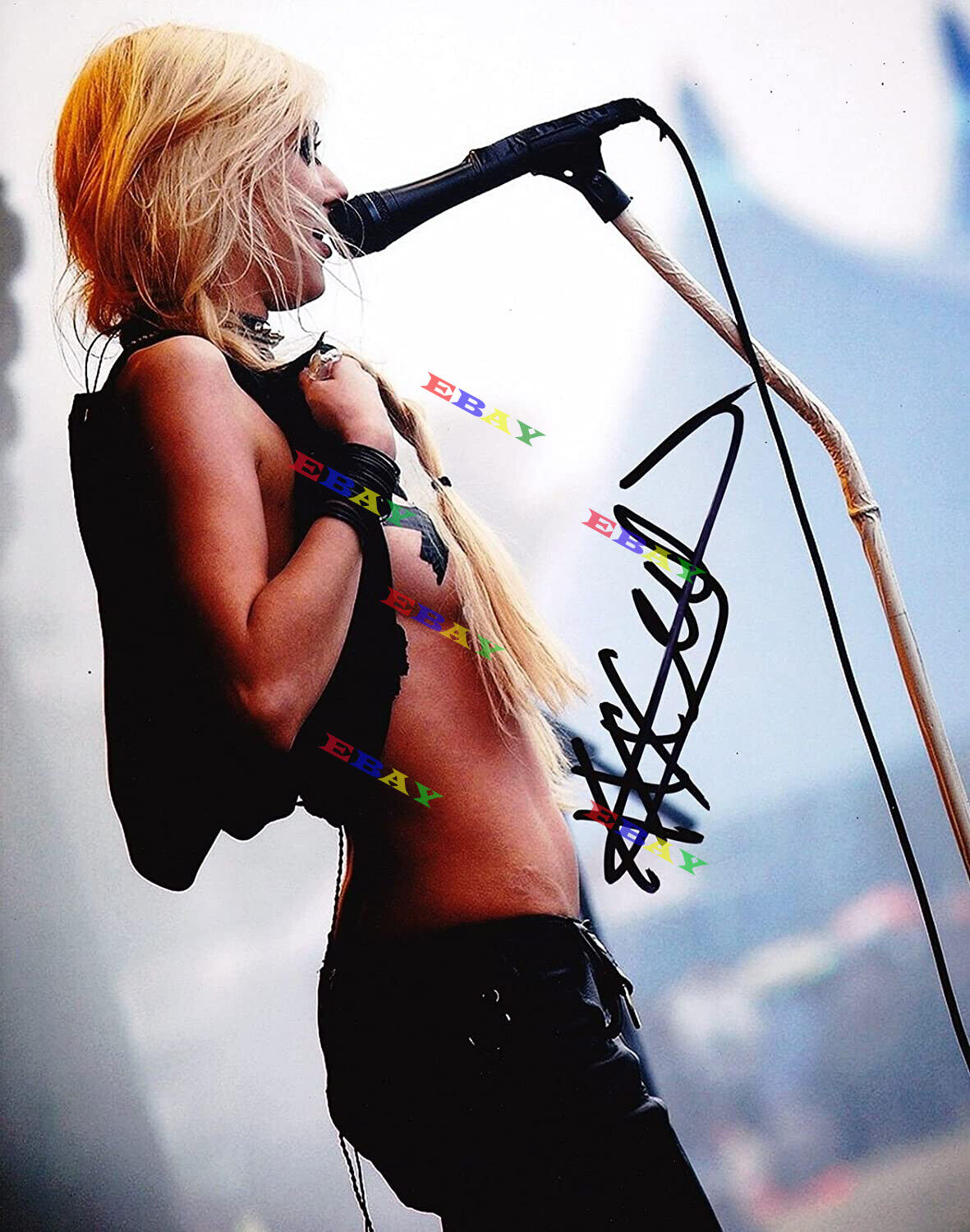 The Pretty Reckless Taylor Momsen Autographed signed 8x10 Photo Poster painting Reprint