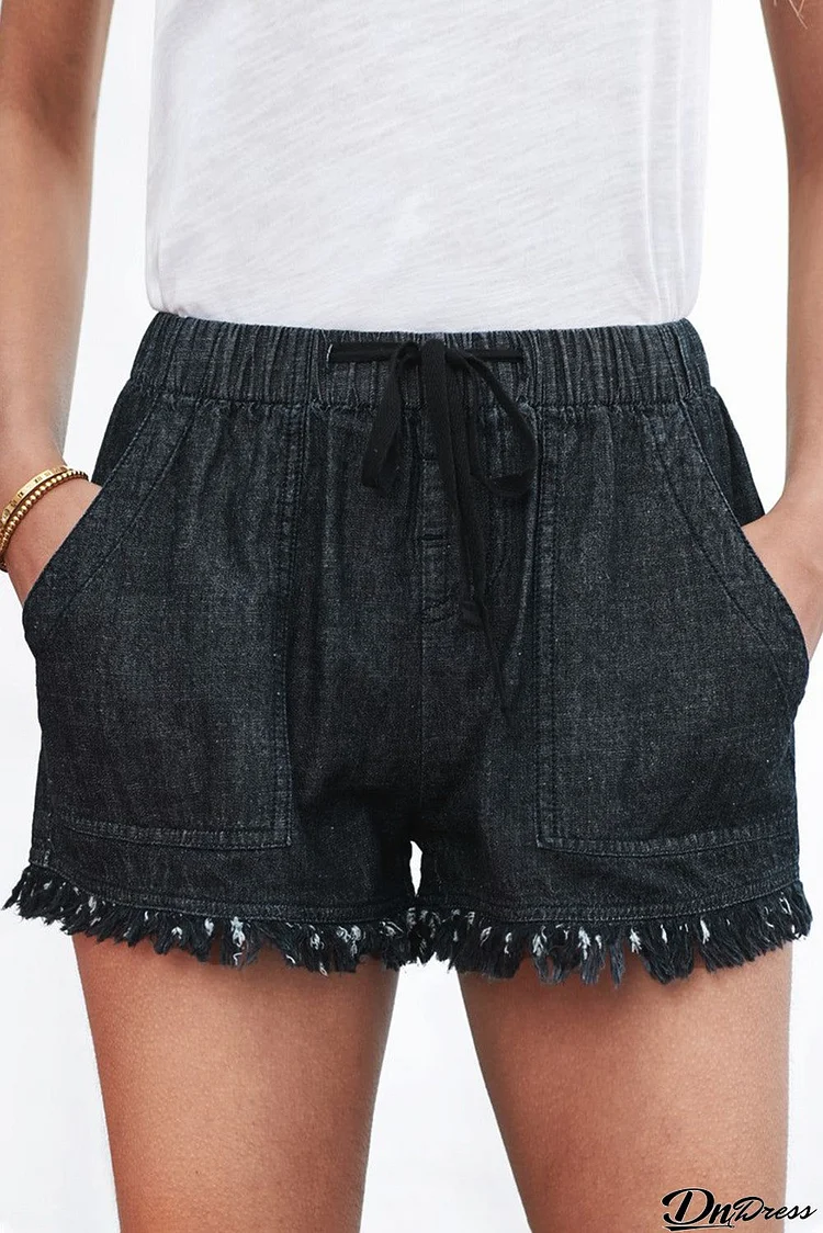 Casual Black Pocketed Frayed Denim Shorts