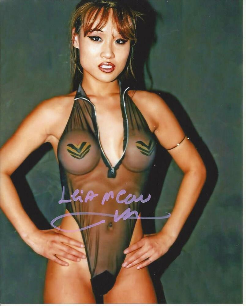 Kimona Wannalaya/Leia Meow autographed 8x10   ECW WCW  #6