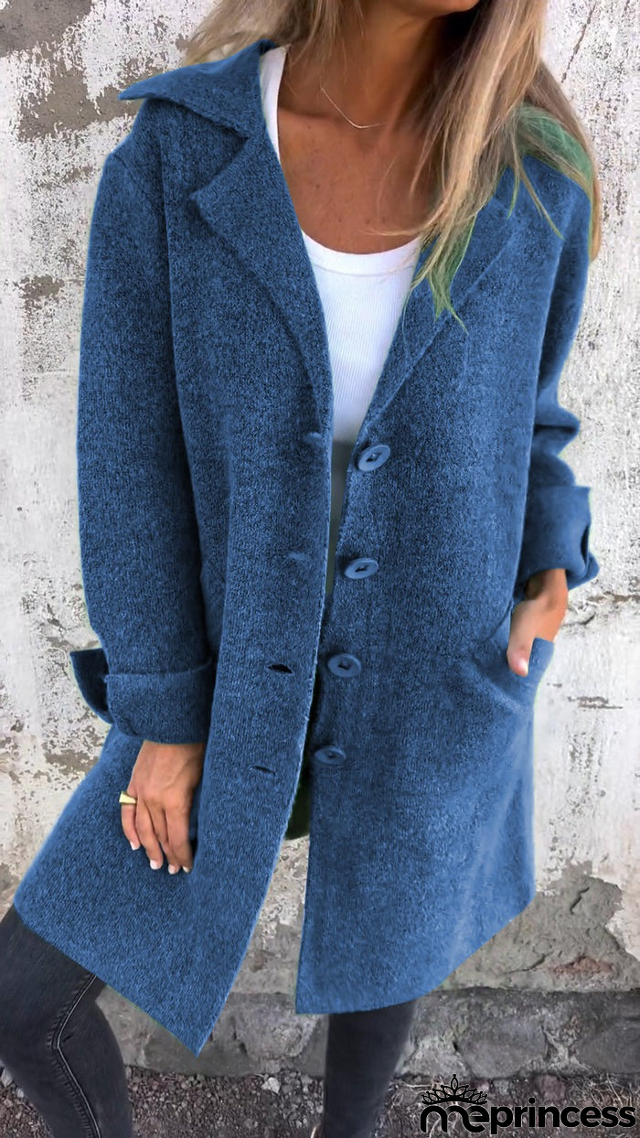 Fashionable and Minimalist Coat