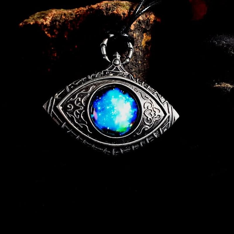  Cosmic Eye Watcher Badge Bloodborne Necklace