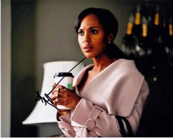 Kerry Washington Signed - Autographed SCANDAL 8x10 inch Photo Poster painting with COA