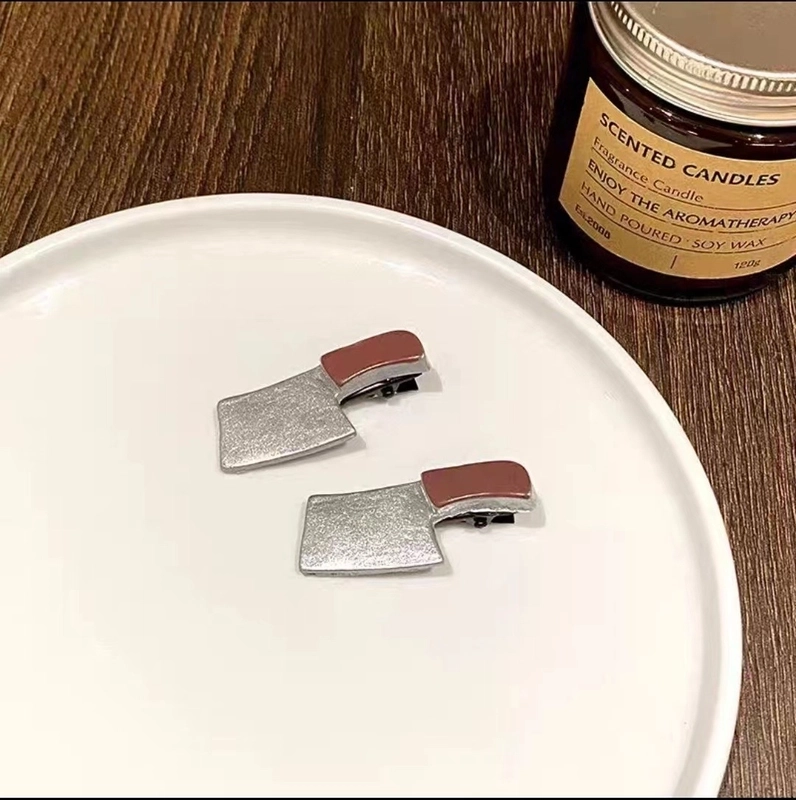 Halloween Funny Cool Style Women’s Scissors Bulb Mixed Materials Hair Clip