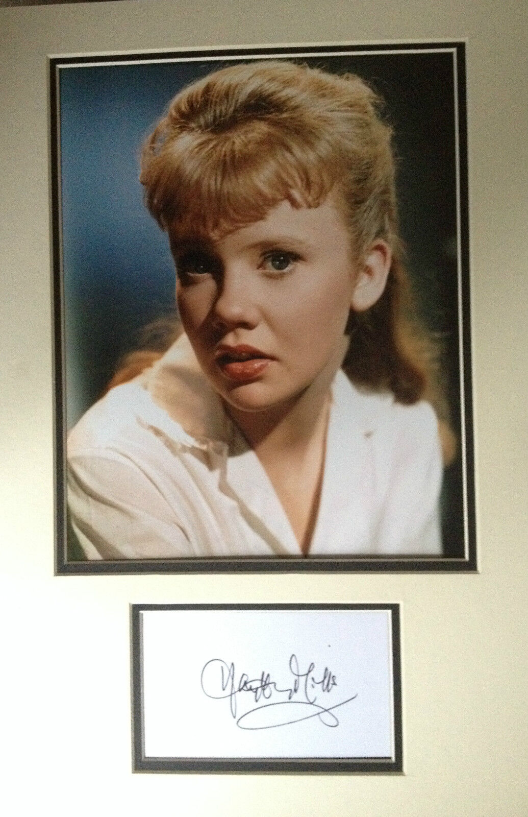 HAYLEY MILLS - GREAT BRITISH CHILD ACTRESS - SIGNED COLOUR Photo Poster painting DISPLAY